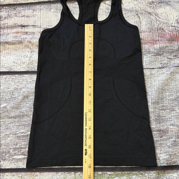 Lululemon Swiftly Tech Racerback Tank Top - Picture 9 of 9